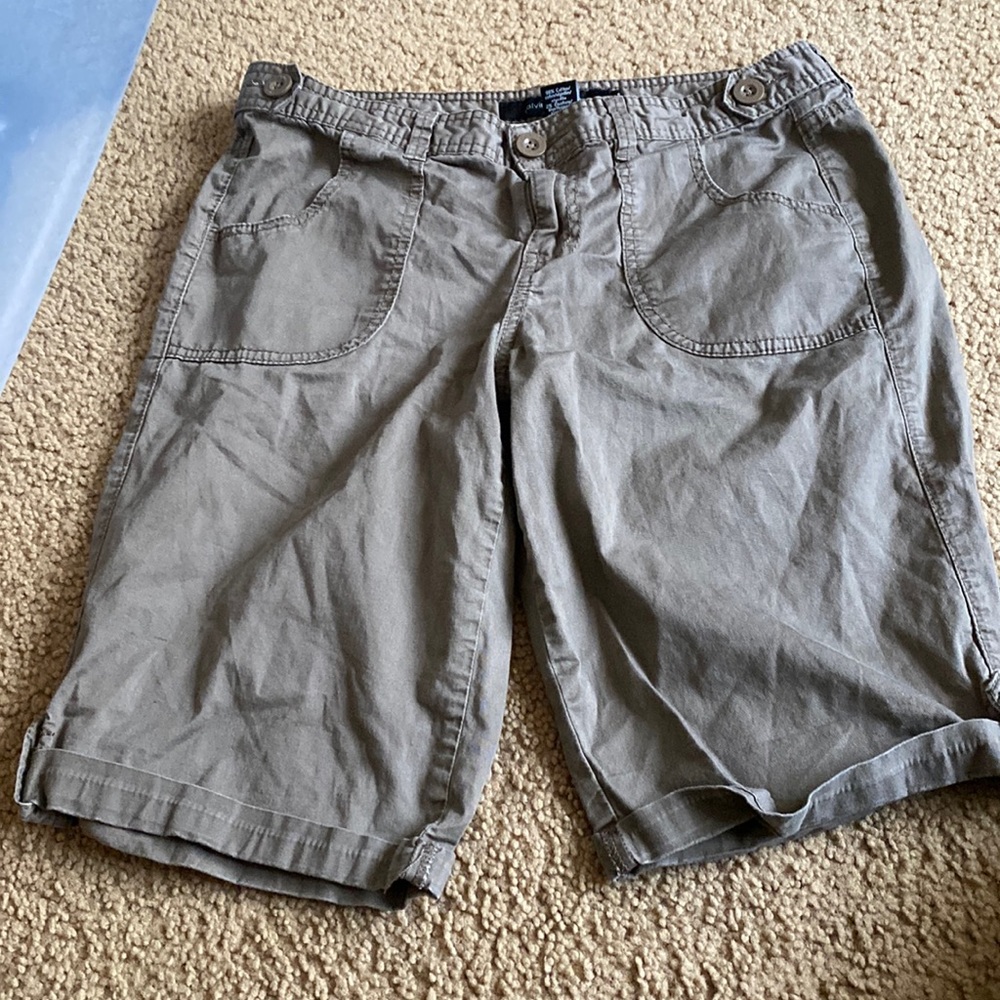 Calvin Klein long shorts size 6 brown used